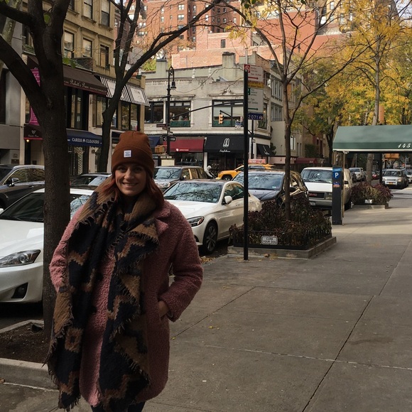 Meet your Posher, Cayce - Picture 1 of 1